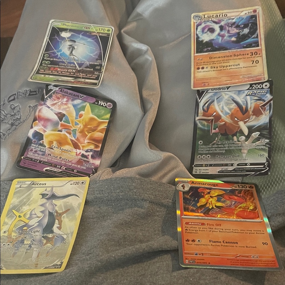 Pokémon master and cool Pokémon for Pokémon masters
